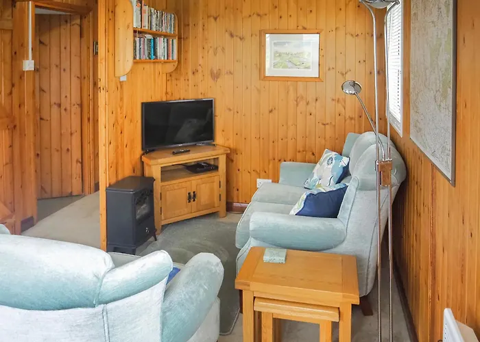 Robin - E4478 Nawton